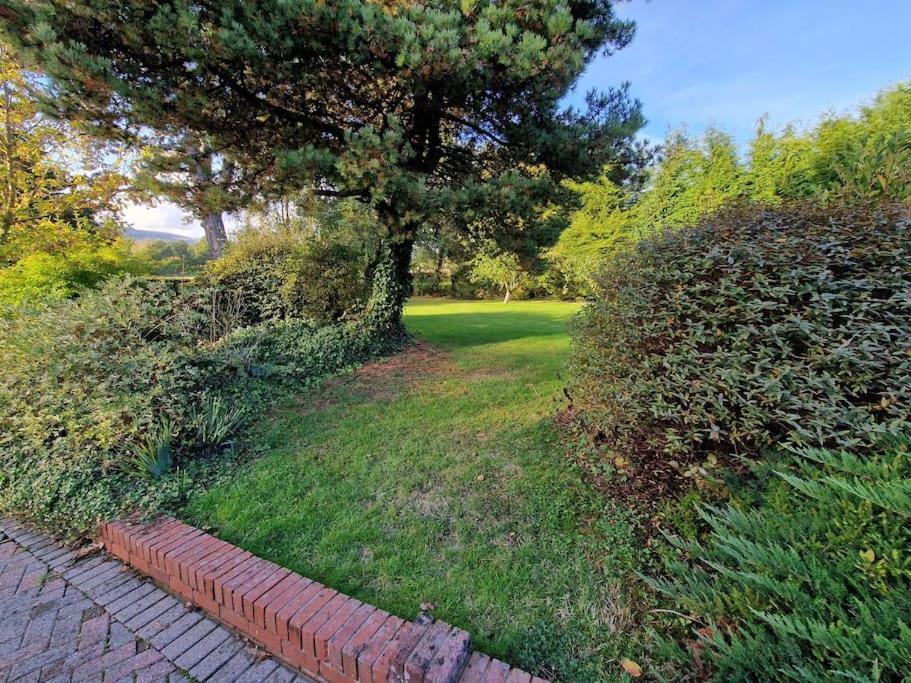 アバーガベニー Bailey Estate Houseヴィラ エクステリア 写真